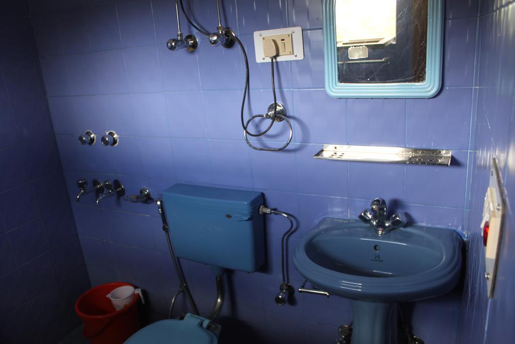 Отель Travellers House Лех Экстерьер фото