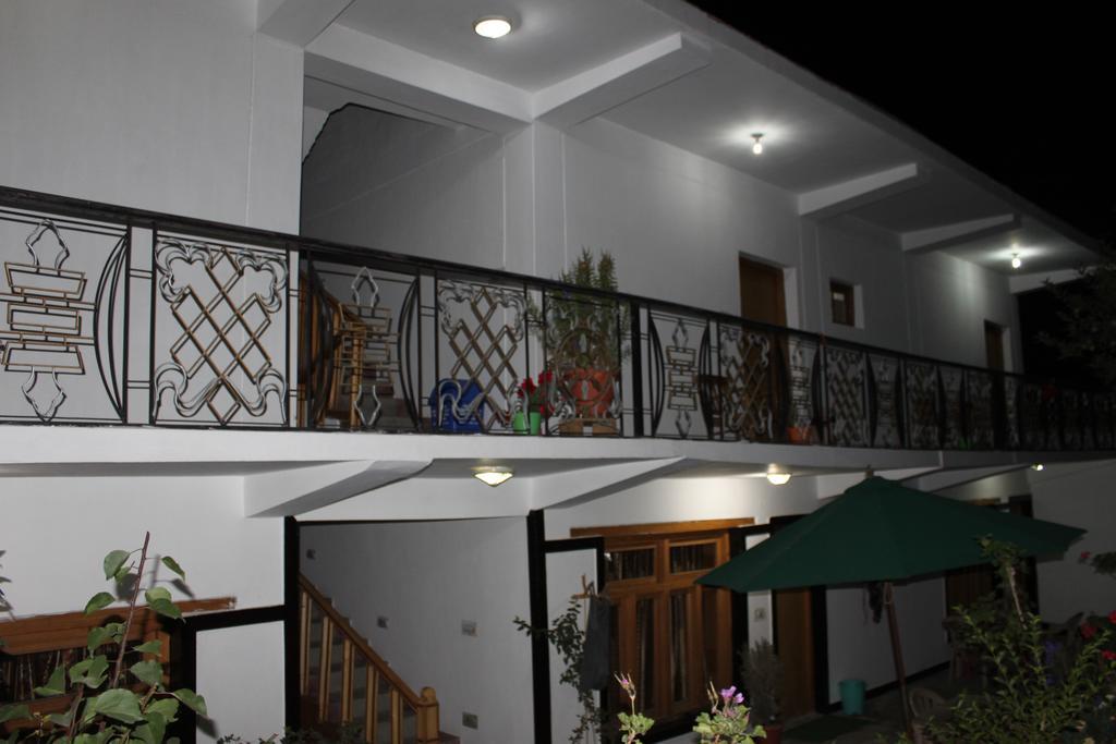 Отель Travellers House Лех Экстерьер фото